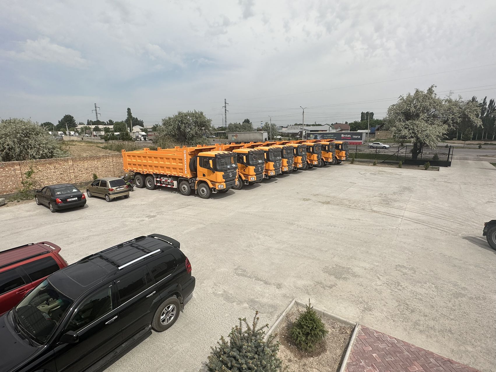 SHACMAN H3000 Dump Truck 6x4 430PS
